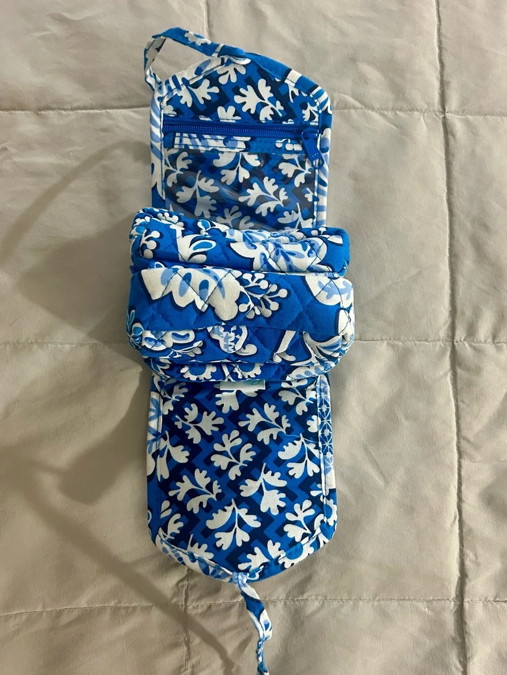 Vera Bradley Blue & White Floral Quilted Jewelry/Cosmetic Organizer Travel Pouch